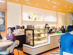 -星巴克臻选(莘庄仲盛店)