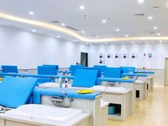 -蓝旗亲子游泳(范湖万达广场店)