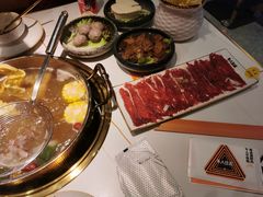-牛人日志·鲜牛肉骨汤火锅(万科里瑧店)