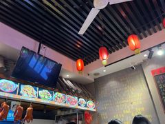 -爆炸头阿姨小四川正宗川味小吃(无任何分店)