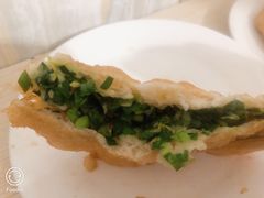 素韭菜馅饼-老方子馅饼粥(台东店)