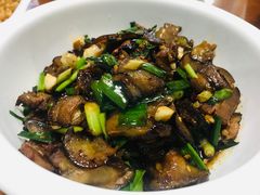 藠头炒乡里腊肉-恋拐子油爆虾·家常菜