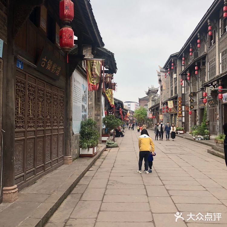 快中午时去了双江古镇，很有名的古镇