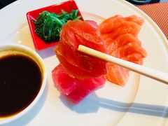 -大中华希尔顿酒店-念自助餐·嗨啤·小龙虾