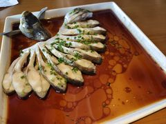 清蒸武昌鱼-莲餐厅·湖北菜·藕汤是头牌(愚园路店)