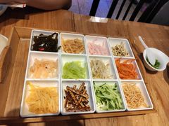 自助取餐区-怪噜范·老贵阳街头名小吃(汇金星力城店)