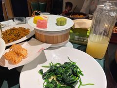 -荷风细雨·中国茶宴(世纪大道店)