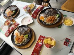 -豪享来中西餐厅(延安东路店)