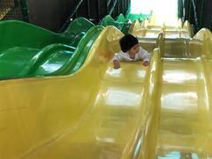 -蒙特利亲子乐园