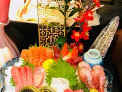-蟹犇前•帝王蟹雪蟹(陆家嘴店)
