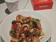 -阿瓦山寨·湘菜现炒·剁椒鱼头王(咸阳总店)
