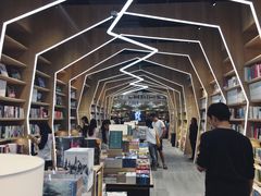 -覔书店(壹方城店)