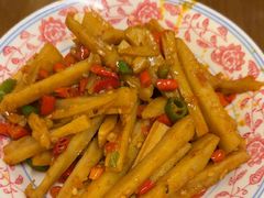 -堂瓦里·33年传统赣菜(第一街区店)