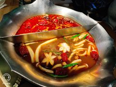 -湊湊火锅·茶憩(杭州湖滨银泰in77店)