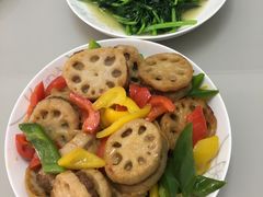 -家家月嫂育婴师育儿嫂(龙岗直营店)