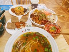 -贵凤凰贵州米粉(五道口店)