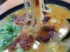 -志权牛肉面(灵山路店)