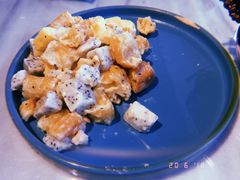 菠萝油条虾-食客堂麻婆豆腐专门店