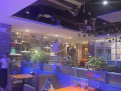 -豪客嘉族·麦尼顿西餐厅(乐福天下店)