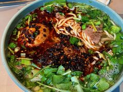 -臻老板牛肉面(光华路SOHO店)
