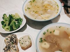 -小杨生煎(百联嘉定购物中心店)