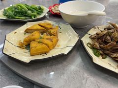 -银峰农庄·特色烧鸡·鲜无花果浸鸡