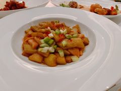 酸梅杏鲍菇闷茄子-宝丽轩中餐厅BAOLIXUAN