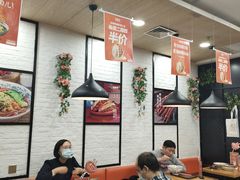大堂-姑娘手肉夹馍·凉皮·粉面(邗江万达店)