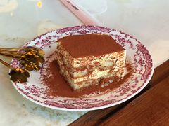 -弗兰克牛排西餐厅 Galla R By Ribone(上海首店)