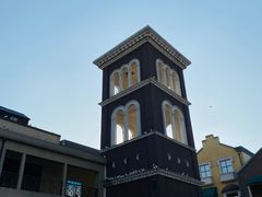 -王府井奥莱临潼小镇(临潼店)