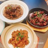 在这家店广结膳缘——菜缘 作为一个安徽人来说,味道很棒!
