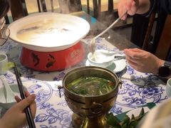 -卢大鲜鱼头捞饭(美利广场店)