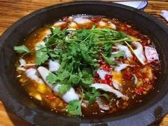 石锅鱼-小辣妹