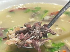 -一群羊手扒肉·火锅·早茶(远东公寓店)