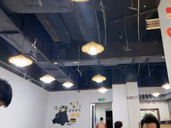 -山野的朋友露营炭火烤肉