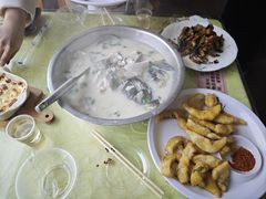 -雪湖煜辰鱼头老店(雪野湖店)