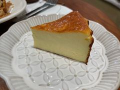 巴斯克烤芝士-素咫咖啡CLIFEROSE(新安店)