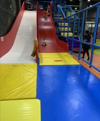 -蹦贝运动中心·蹦床·攀岩·闯关(龙岗店)