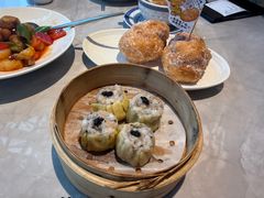 黑松露流心春蛋烧麦-陶兰居·手工点心·粤菜(圆融时代广场店)