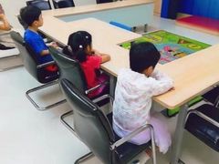 -月星环球港赢在起点早教中心·亲子托班早教体验课儿童兴趣班逻辑思维专注力幼小衔接(普陀中心)
