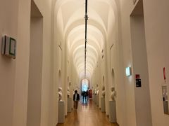-萨包达美术馆(Palazzo Reale)