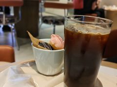 冰美式配小泡芙-LAVAZZA拉瓦萨咖啡(中航城君尚购物中心店)