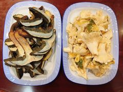 -菌之家·专业纯野生菌火锅·特色炒菌
