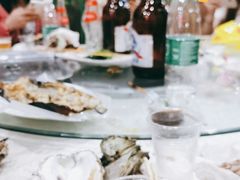 -蚝哥花姐湛江烤生蚝(美丽湾市场店)