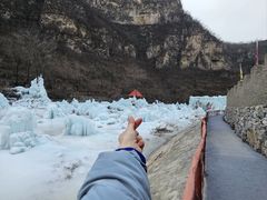 -大平台龙居瀑布旅游区