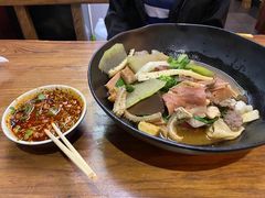 -万记麻辣烫国展总店