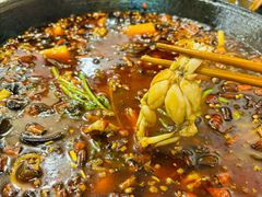 -鸿顺老铁锅美蛙鱼府(解放碑店)