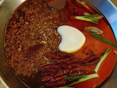 -山城年华老火锅(玉林店)