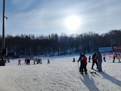 -亚布力新体委滑雪场