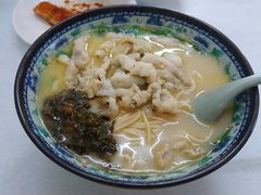 -明呈黄鱼面馆(斜土路店)